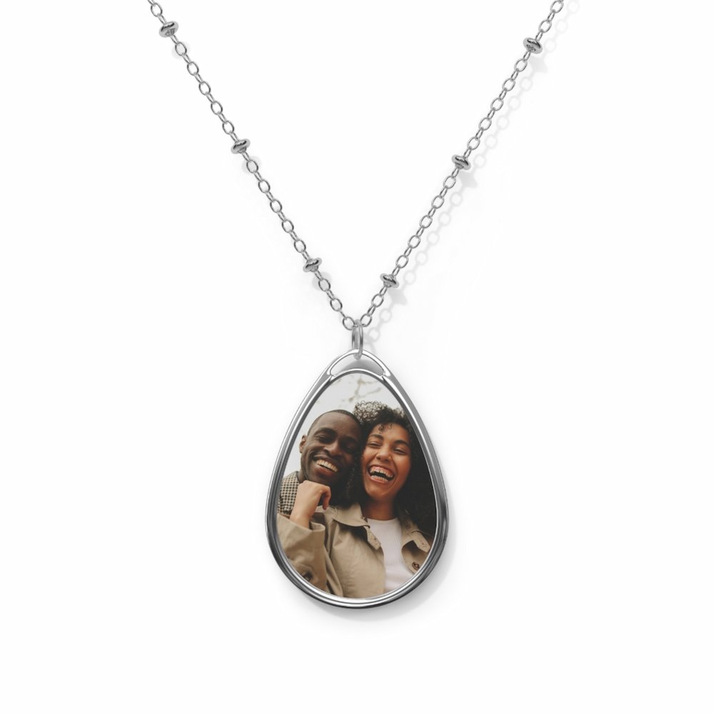 Premium Oval Necklace - Zinc Alloy Pendant and Necklace Chain